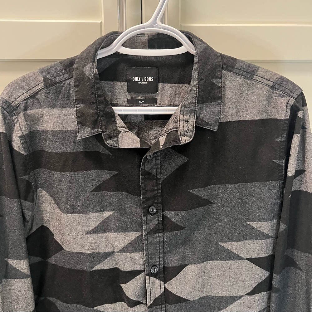 Vintage ONLY & SONS Charcoal and Black Slim Western Aztec Shirt | Men's Large - Picture 2 of 11